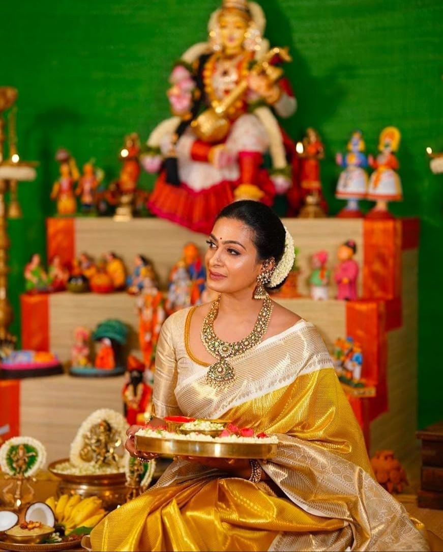 Appywave Embroidered Banarasi Handloom Tussar Silk Saree